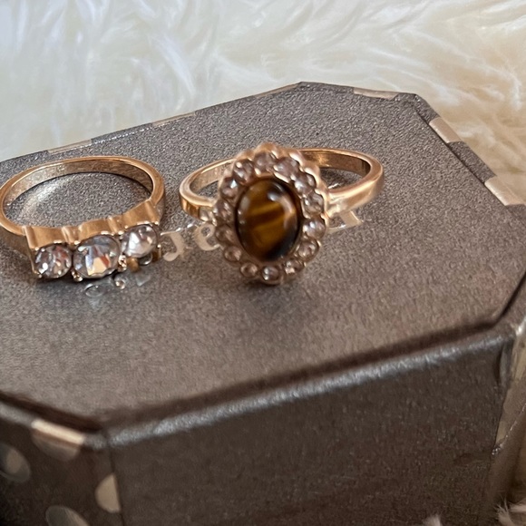 Ladies Sz 7 Fashion gold tone Ring with tiger eye stone - Picture 4 of 7